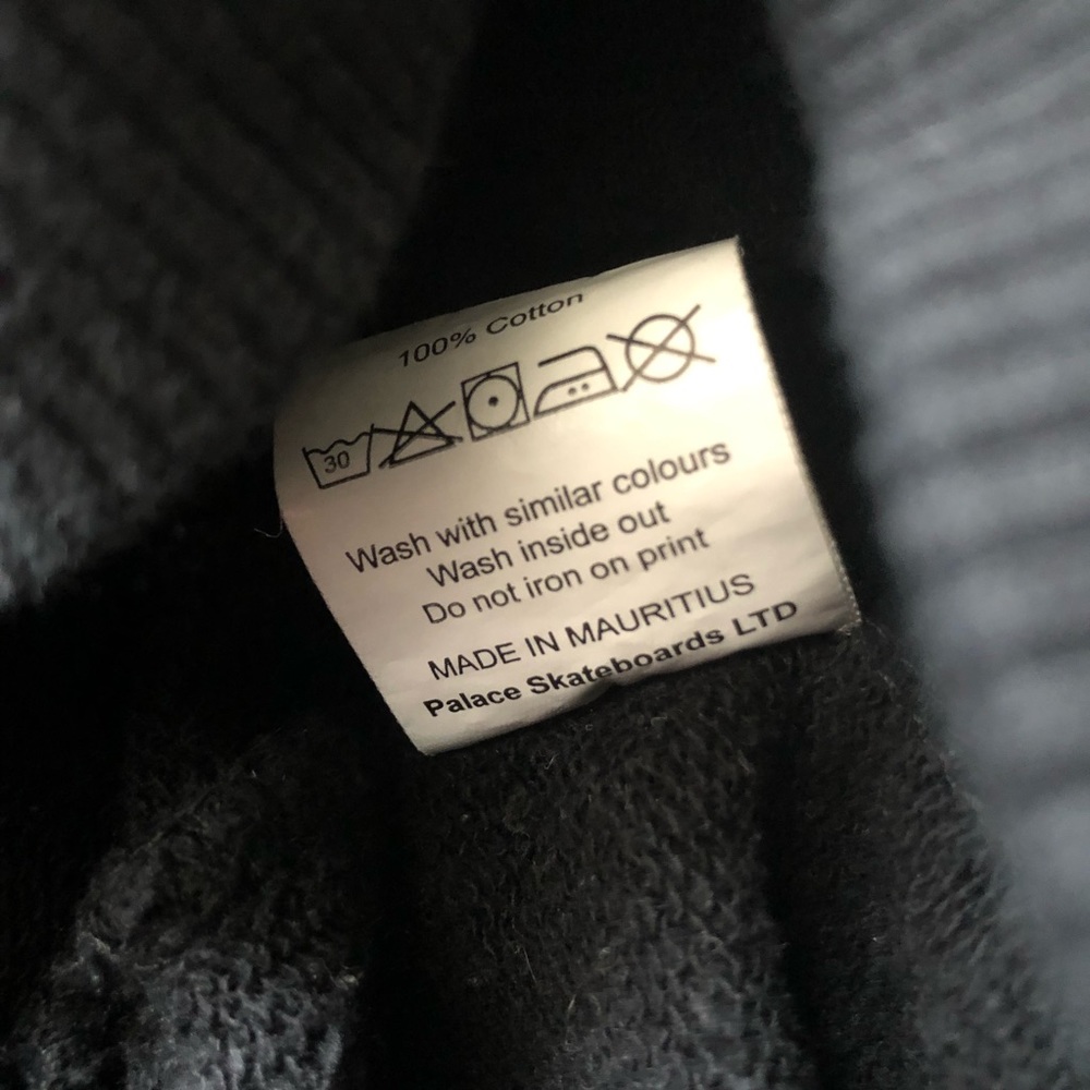 PALACE • HOODIE - Picture 7 of 7